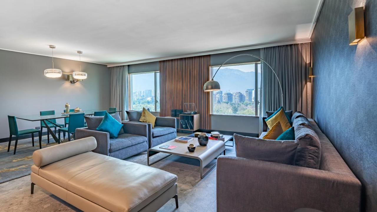 Pullman Santiago Vitacura Exterior foto A suite at the hotel