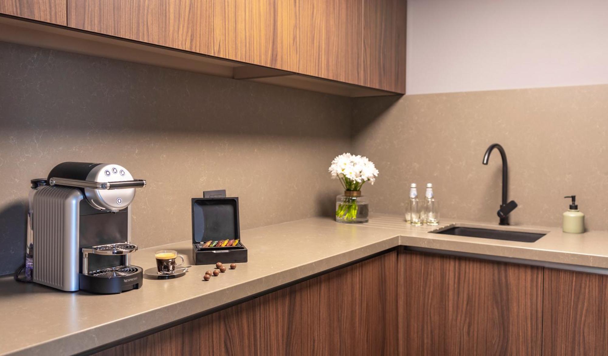 Pullman Santiago Vitacura Exterior foto A Nespresso machine in a kitchen