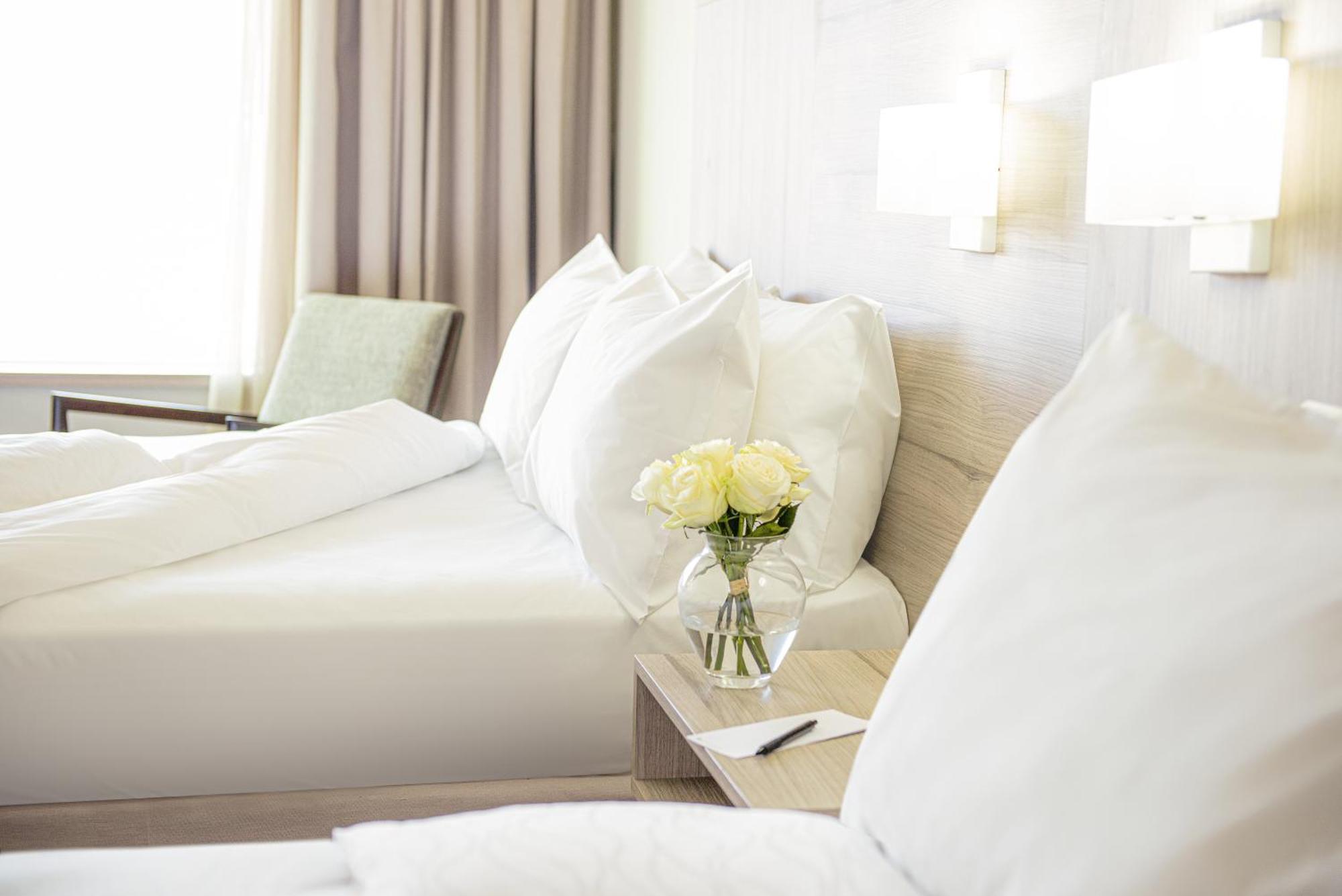 Pullman Santiago Vitacura Exterior foto A bedroom at The Ivy Hotel